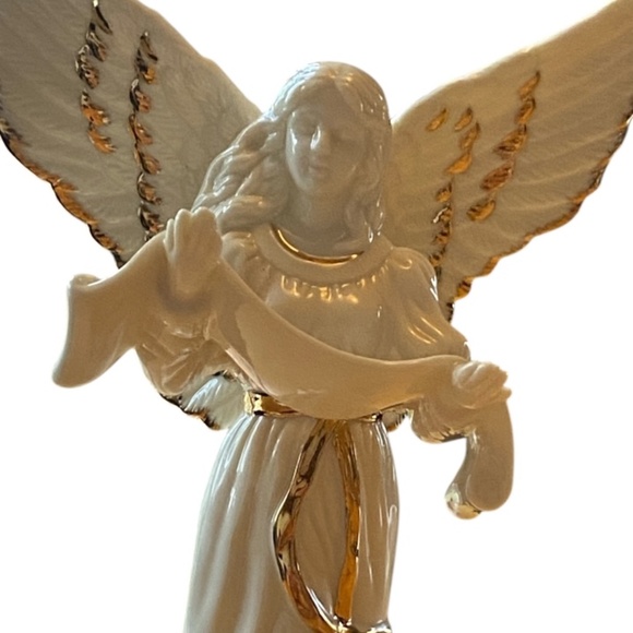 Mikasa fine bone China, retired “holiday elegance” Angel. - Picture 8 of 16